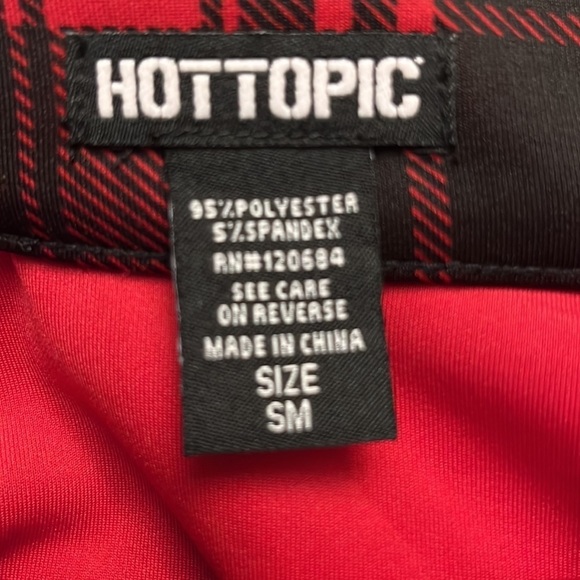 Hot Topic brand size S skirt with pockets and zipper - Picture 4 of 4